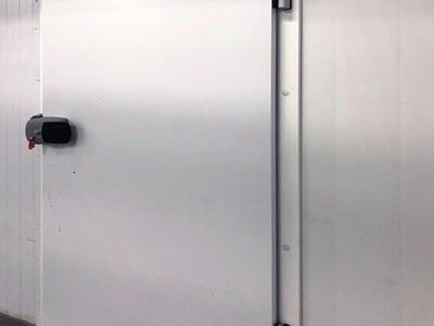 Двери для продовольственных магазинов и супермаркетов