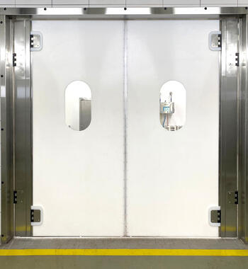 Двери для хранения и переработки рыбы