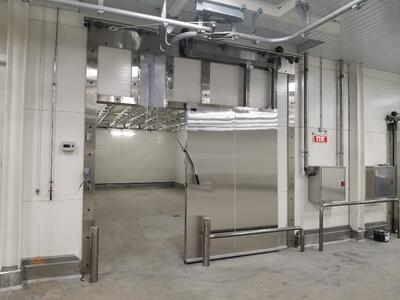 Двери для хранения и переработки мяса